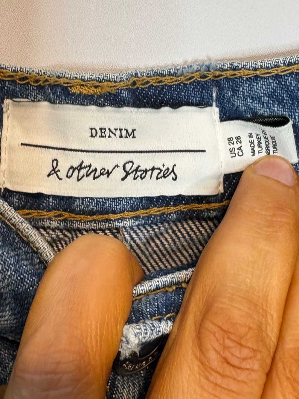 & Other Stories The Dear Cut 90s Wide Leg Jeans Medium Wash - Picture 3 of 5